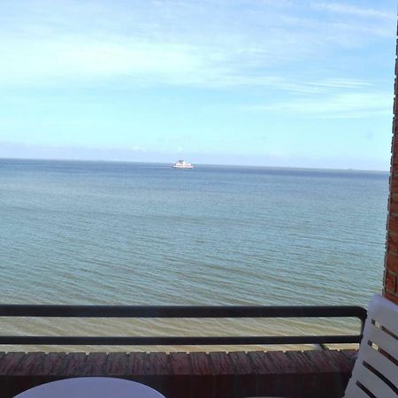 Ferienwohnung Im Strandhotel Wyk auf Föhr Exterior foto